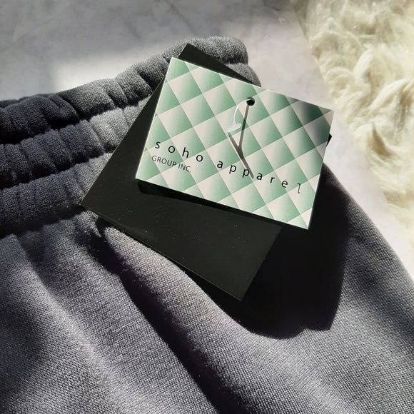 🆕️ PLUS Size Gray Joggers - Picture 5 of 5